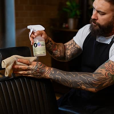 Kedy a ako dezinfikovať „gear“ v barber shope: 10 pravidiel, ktoré dodržiavať